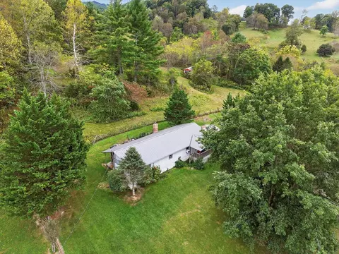 36016 Widener Valley Rd, Glade Spring, VA 24340