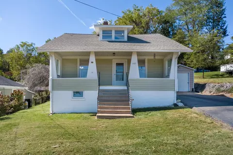 105 Fifth Ave, Galax, VA 24333