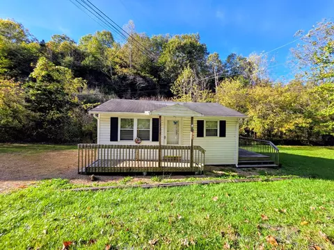 1264 Kents Rdg, Richlands, VA 24641
