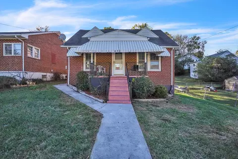 410 Draper Ave, Pulaski, VA 24301