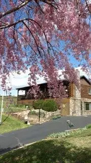 38087 Lee Hwy, Glade Spring, VA 24340