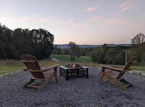 223 Hawks Dr, Cana, VA 24317