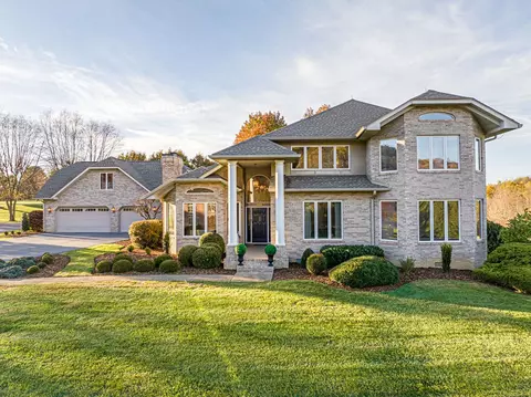 469 Winterham Dr, Abingdon, VA 24211