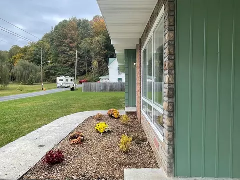Other - 523 Docie St, Damascus, VA 24236 photo 2 of 2