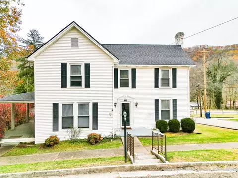 209 Cypress St, Gate City, VA 24251