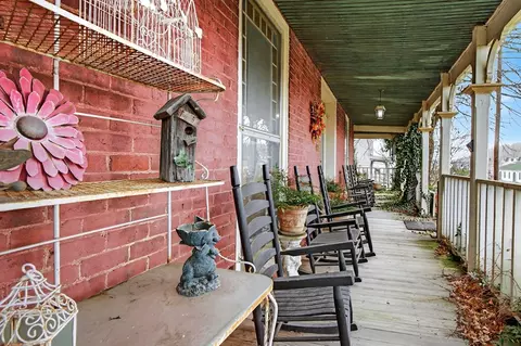 302 SW Front St, Abingdon, VA 24210 photo 7