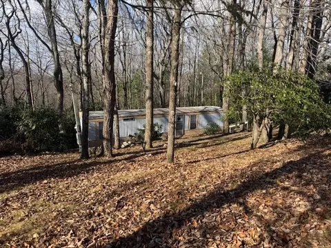 952 Apache Trl, Fancy Gap, VA 24328 photo 2