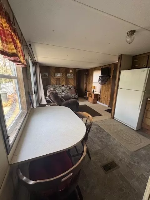 952 Apache Trl, Fancy Gap, VA 24328 photo 12