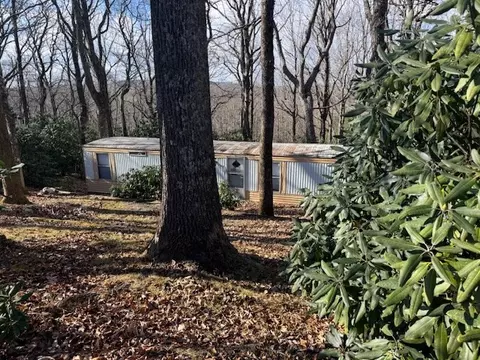 952 Apache Trl, Fancy Gap, VA 24328 photo 3