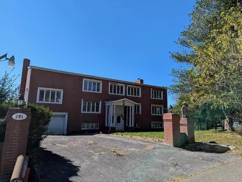 281 Linwood Dr, Richlands, VA 24641