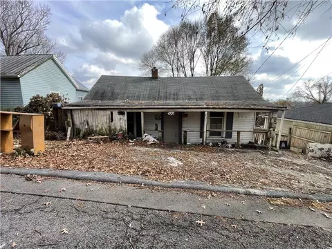 931 Maple St, Bristol, VA 24201 photo 1