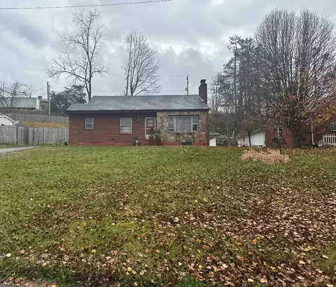 1022 S Main St, Marion, VA 24354