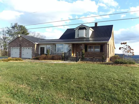 7203 Double Cabin Rd, Hillsville, VA 24343