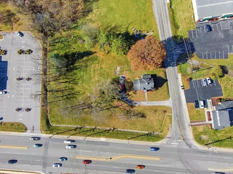 45 NW Scattergood Dr, Christiansburg, VA 24073