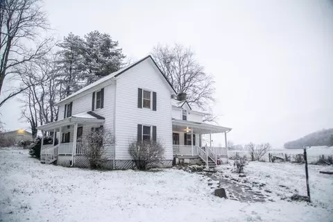 20217 Shadowood Cir, Meadowview, VA 24361