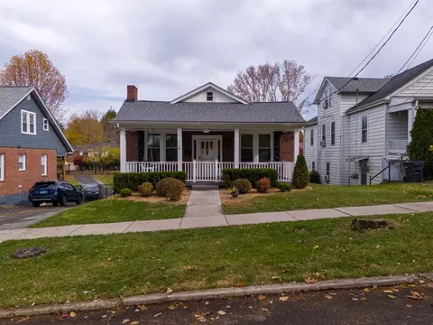 913 Maryland Ave, Bristol, TN 37620