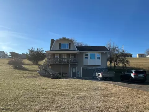 576 Volunteer Rd, Fancy Gap, VA 24328 photo 1