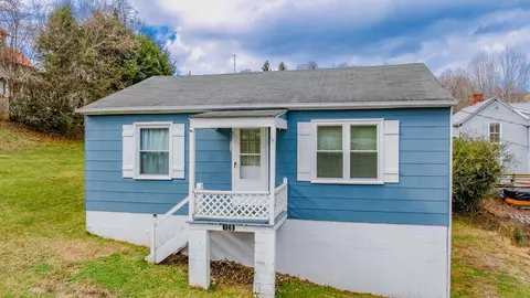 128 Beacon St, Gate City, VA 24251