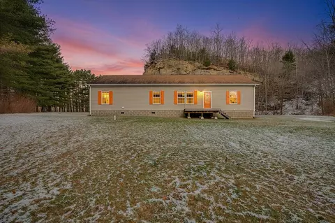 1354 Franks Hollow Rd, Swords Creek, VA 24649