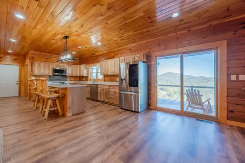Kitchen - 248 Falcon Ridge Rd, Fries, VA 24330 photo 2 of 8