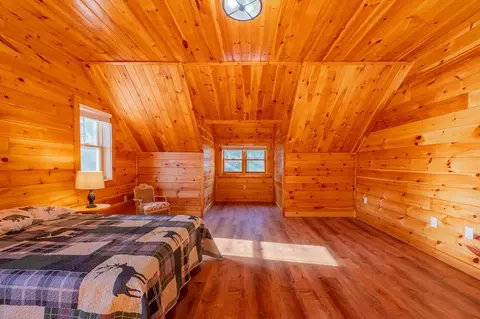 Bedroom - 248 Falcon Ridge Rd, Fries, VA 24330 photo 6 of 15