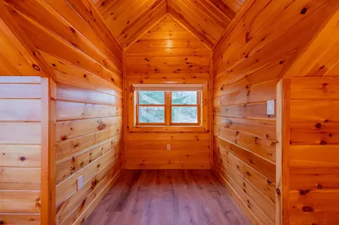 Entry Way - 248 Falcon Ridge Rd, Fries, VA 24330 photo 5 of 8