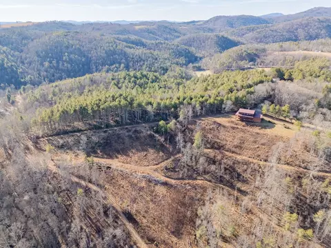 View/Area - 248 Falcon Ridge Rd, Fries, VA 24330 photo 5 of 8