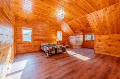 Bedroom - 248 Falcon Ridge Rd, Fries, VA 24330 photo 5 of 15