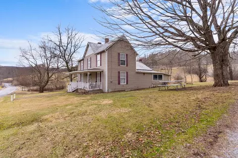 600 Crowe Hollow Rd, Atkins, VA 24311