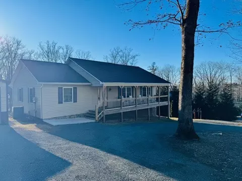 Exterior - 167 Laurel Dr, Fancy Gap, VA 24328 photo 6 of 9