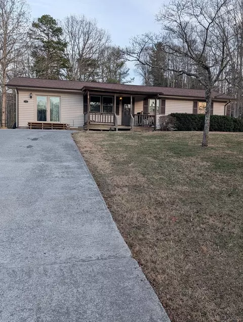 279 Whippoorwill Rd, Wytheville, VA 24382