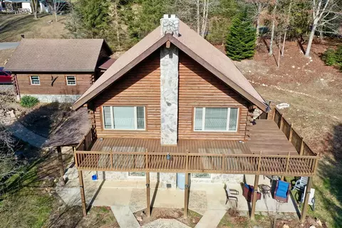 2093 Gambetta Rd, Galax, VA 24333