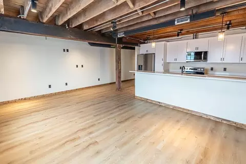 453-500 E Main St, Kingsport, TN 37660