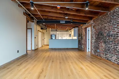 453-700 E Main St, Kingsport, TN 37660