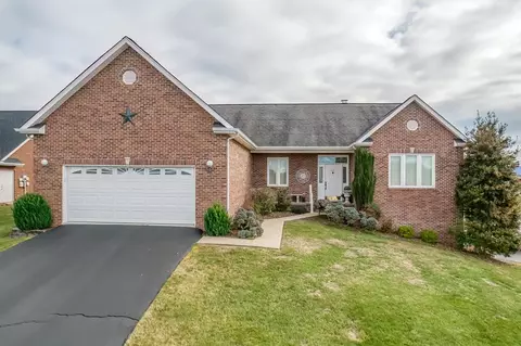 229 Country Meadow Cir, Bristol, TN 37620
