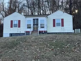 1169 Valley Dr, Bristol, VA 24201