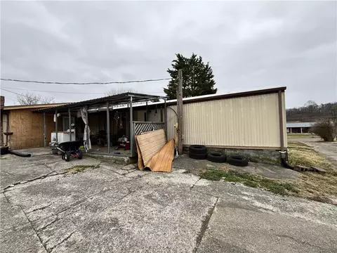 12317 Reedy Creek Rd, Bristol, VA 24202