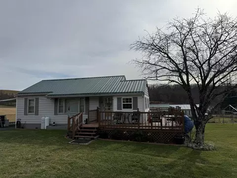 3406 Baptist Valley Rd, Cedar Bluff, VA 24609 photo 1
