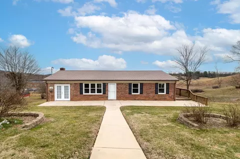 826 SW Mosby St, Abingdon, VA 24210