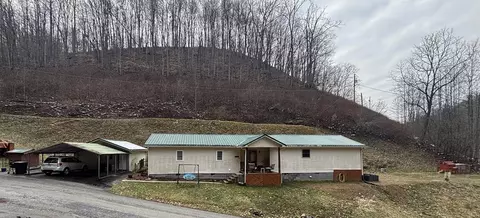 2474 Bear Branch Rd, Vansant, VA 24656