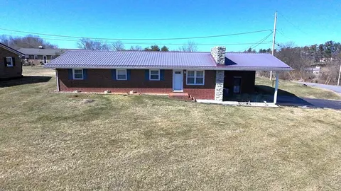 138 Evergreen Ct, Chilhowie, VA 24319