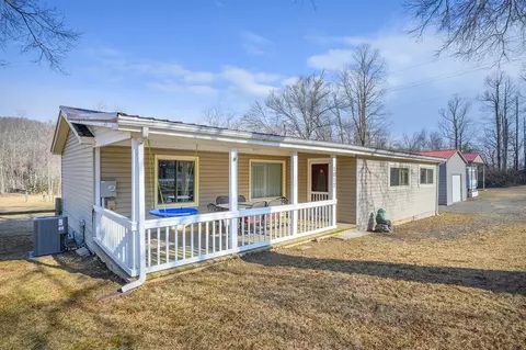 1017 Turner Spur Rd, Fancy Gap, VA 24328