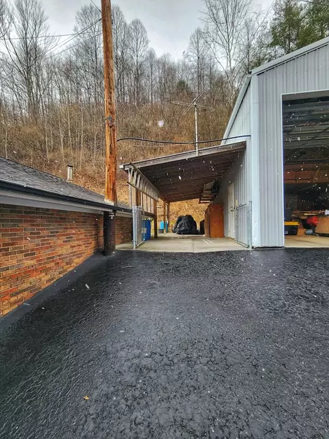 Exterior - 1187 Gilbert Rd, Vansant, VA 24656 photo 10 of 13