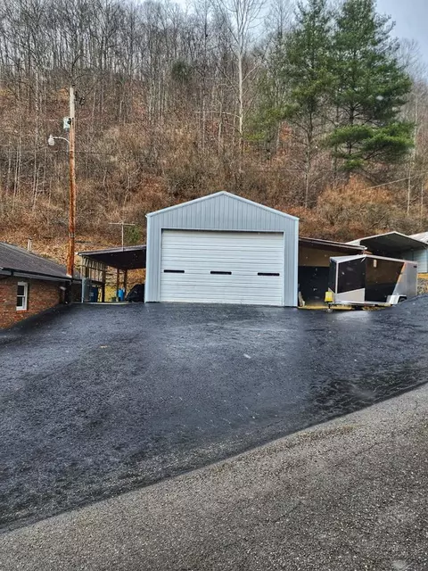Exterior - 1187 Gilbert Rd, Vansant, VA 24656 photo 8 of 13