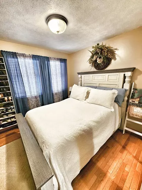 Bedroom - 1187 Gilbert Rd, Vansant, VA 24656 photo 1 of 3