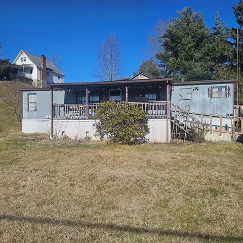 711 Thomas Bridge Rd, Marion, VA 24354