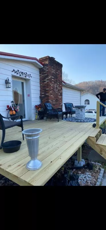 Exterior - 507 Estates Dr, Pounding Mill, VA 24637 photo 9 of 12