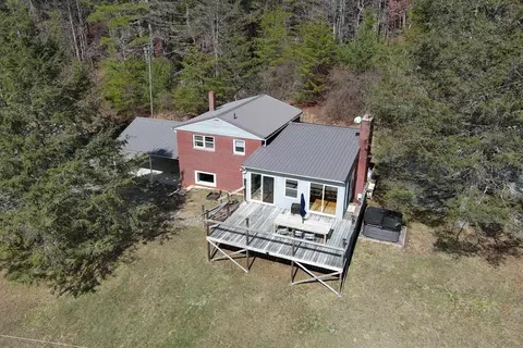 70 Maple Ridge Ln, Fries, VA 24330