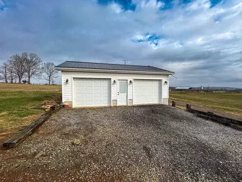 Exterior - 136 Pecan Dr, Ivanhoe, VA 24350 photo 5 of 16