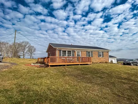 Exterior - 136 Pecan Dr, Ivanhoe, VA 24350 photo 15 of 16